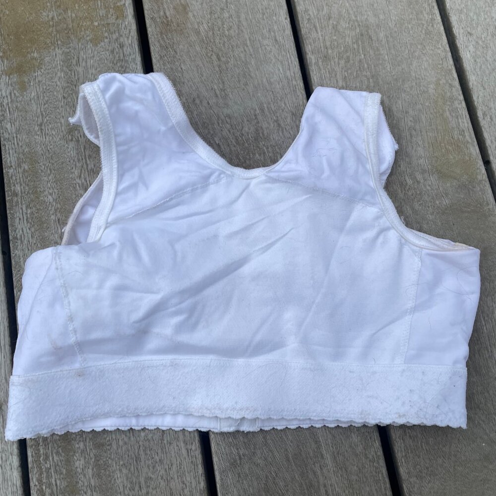Recovery Compression Bra - Picture 3 of 4